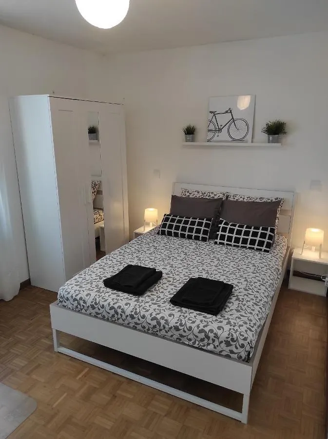 Apartamento Standing, 3 Chambres, Clim Et Garage Priv Proche Panier Et Terrasses Port Marsella Francia